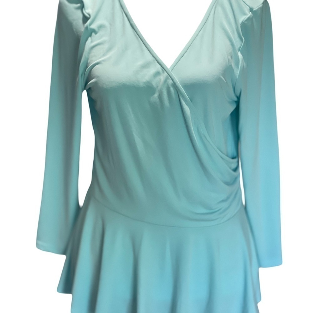 Nordstrom Cute And Comfortable Poly/Spandex Peplum Top.  Color Light Green